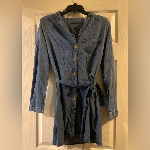 Abercrombie & Fitch Dresses & Skirts - Abercrombie & fitch denim dress